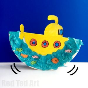 Submarino amarillo hecho con plato de papel